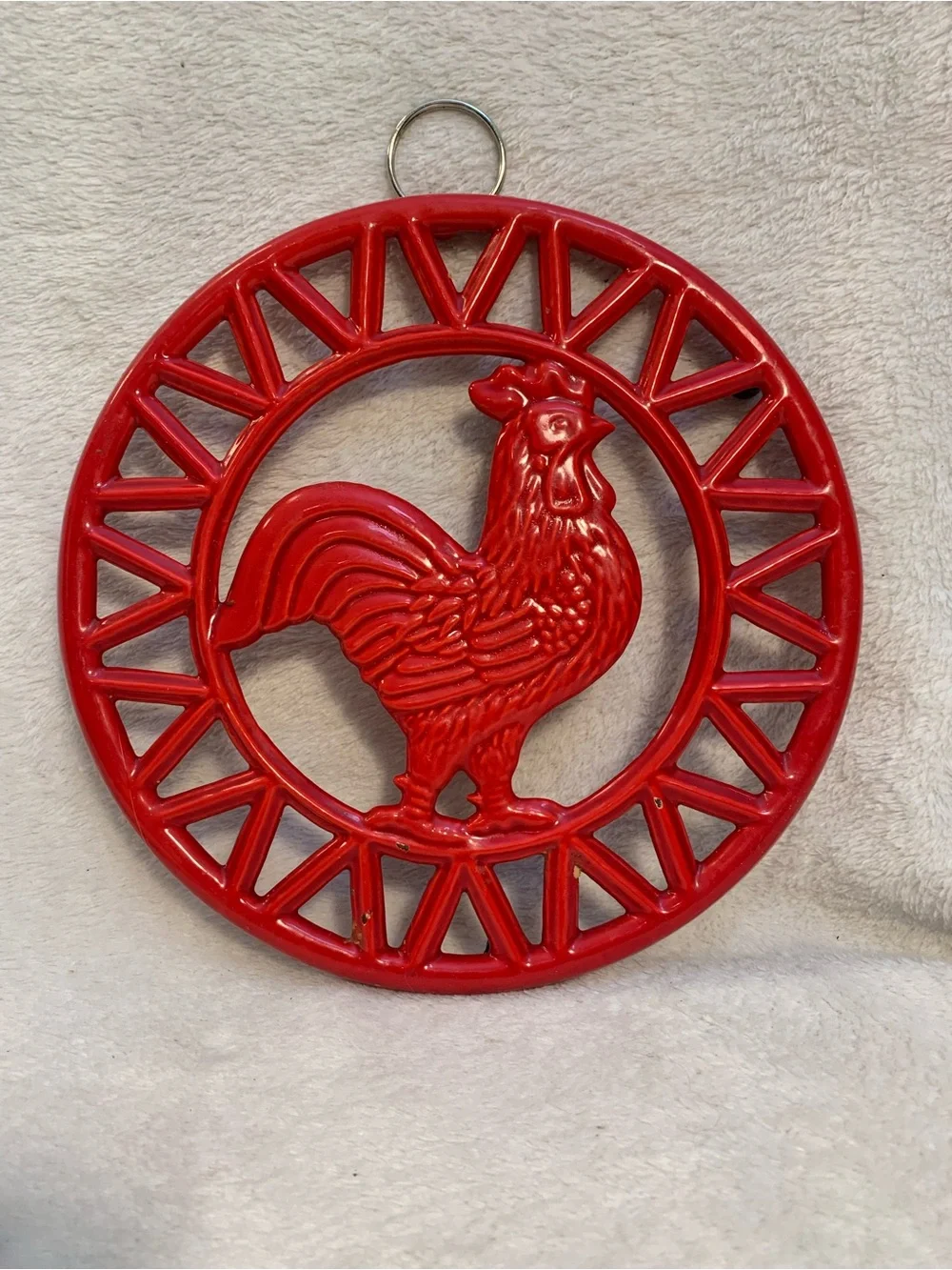 Enameled Cast Iron Red Rustic Rooster Trivet with Feet Farmhouse Decor